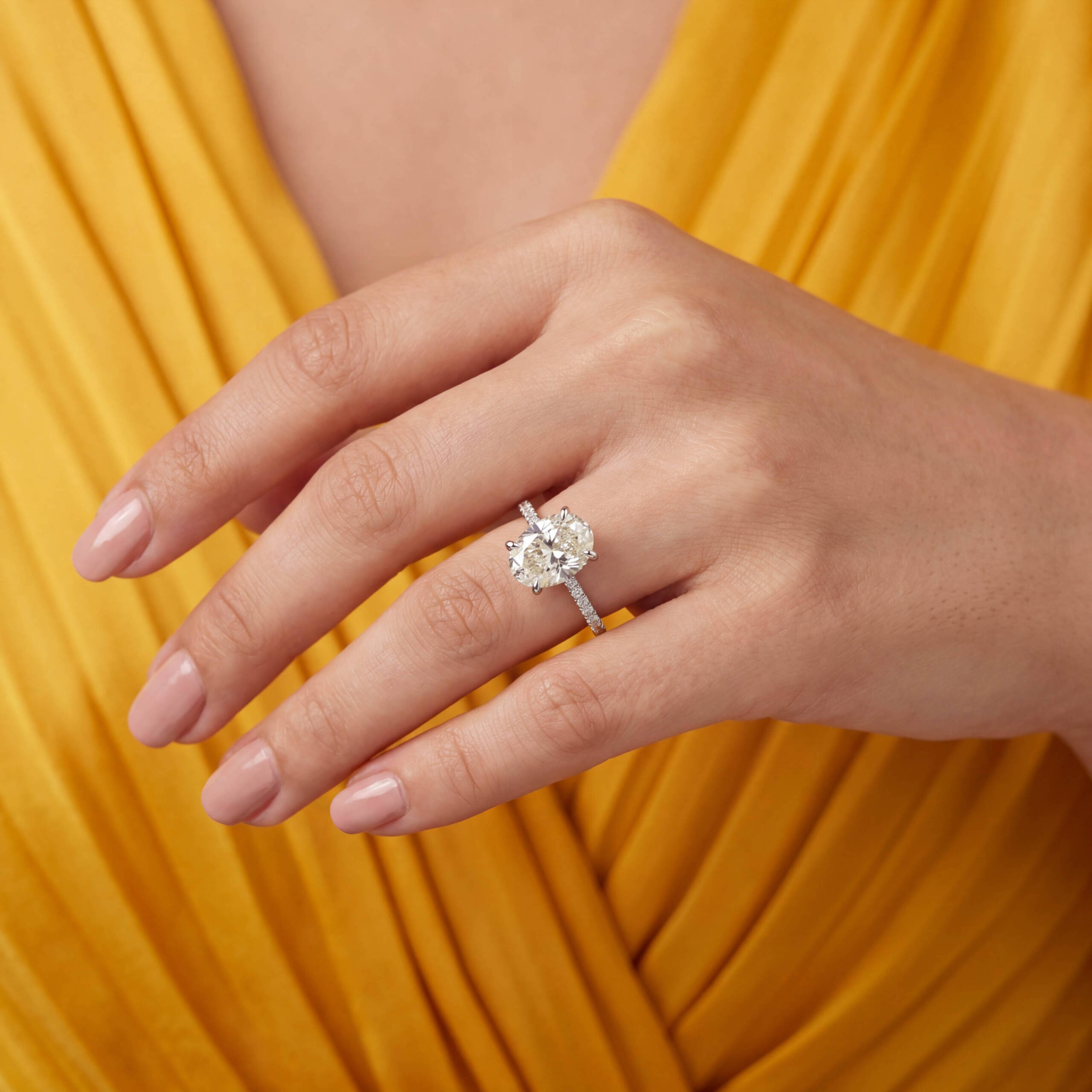 Oval Diamond Engagement Ring in 18K White Gold (5.04ct Centre) - Image 2