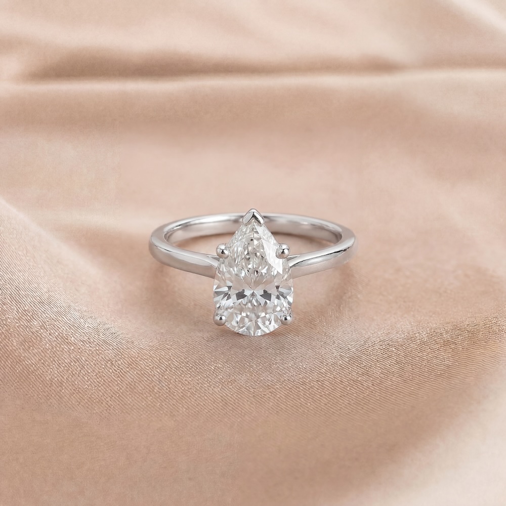 Pear Diamond Engagement Ring in 18K White Gold (2ct Centre)