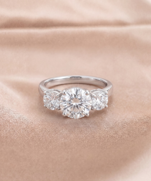 Round Brilliant Diamond Engagement Ring in 18K White Gold (2.26ct Centre)